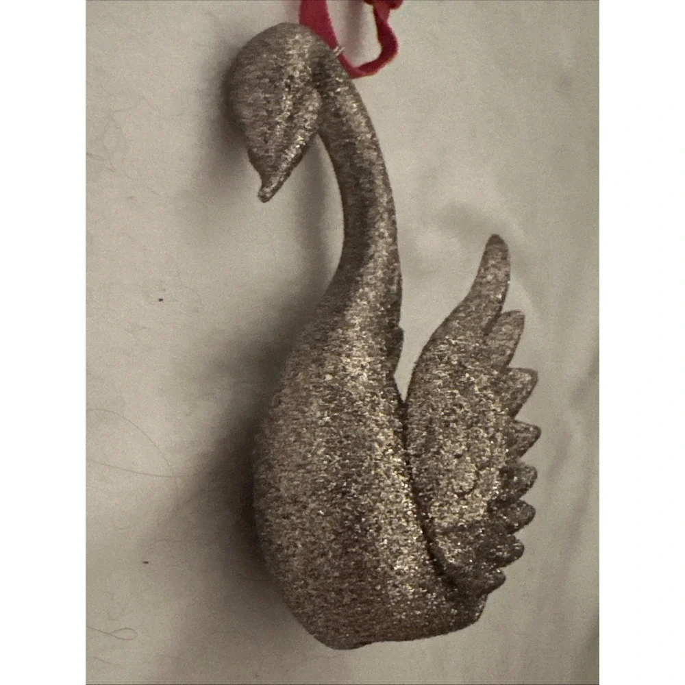 Pier One Imports Christmas Collection Glitter‎ Silver SwanlOrnament